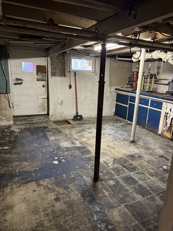 102 Weare Street Lawrence, MA 01843 - Photo 25 of 27 a view of a garage