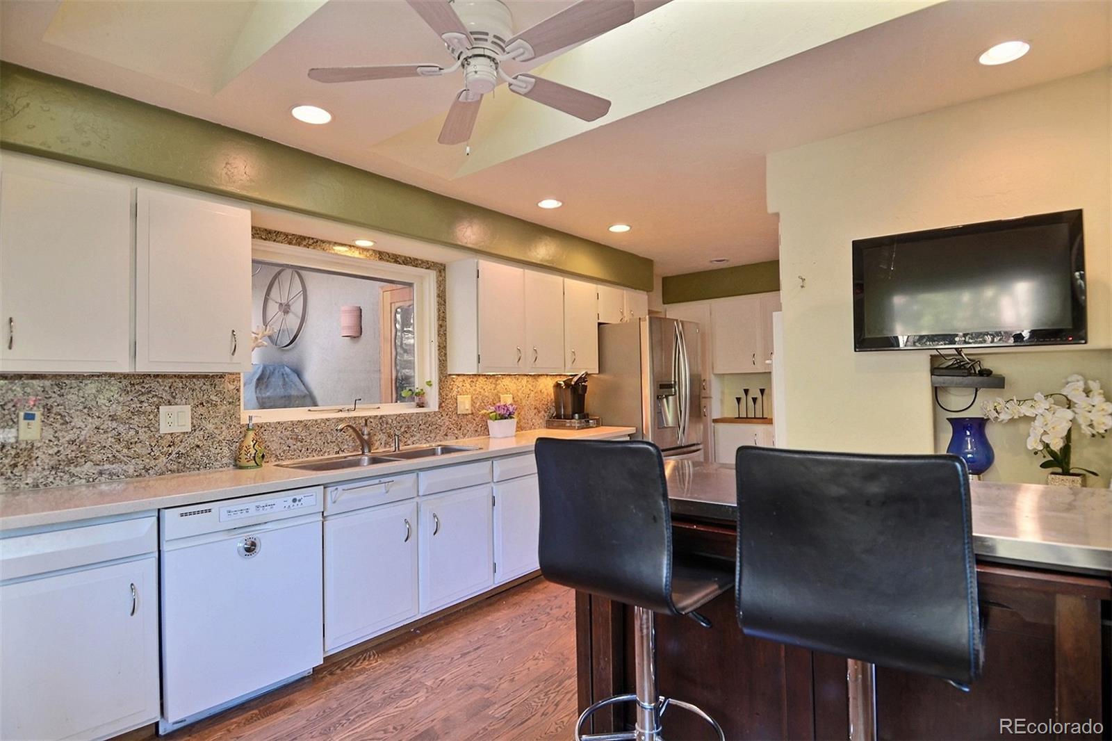 552 Mt Evans Road Golden, CO 80401 - Photo 16 of 35 Gallery Image 16
