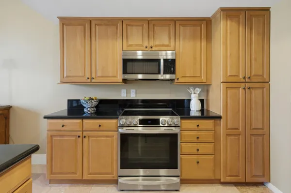 $595,000 | 910 Island Drive, Unit 206, Rancho Mirage, CA 92270