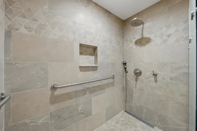 $595,000 | 910 Island Drive, Unit 206, Rancho Mirage, CA 92270