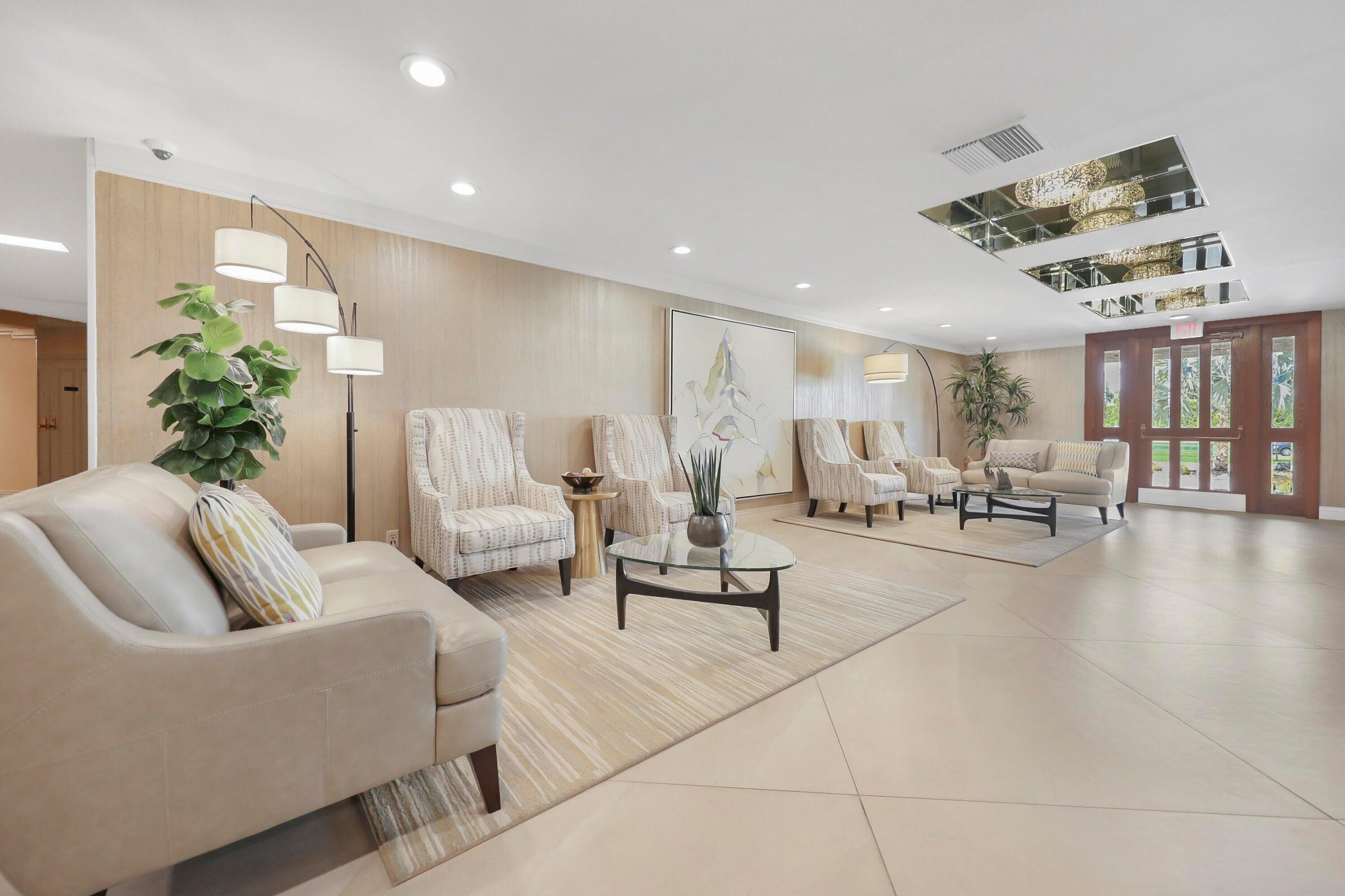 910 Island Drive, Unit 206 Rancho Mirage, CA 92270 - Photo 32 of 41 Lobby 910