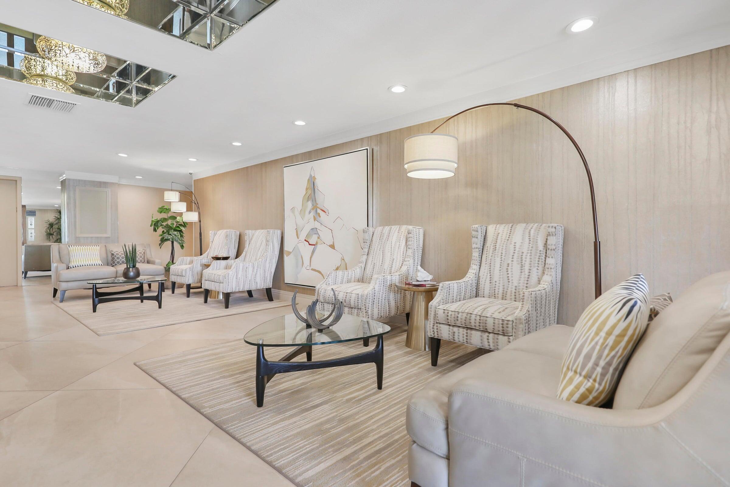 910 Island Drive, Unit 206 Rancho Mirage, CA 92270 - Photo 33 of 41 Lobby 2 910