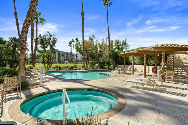 $595,000 | 910 Island Drive, Unit 206, Rancho Mirage, CA 92270