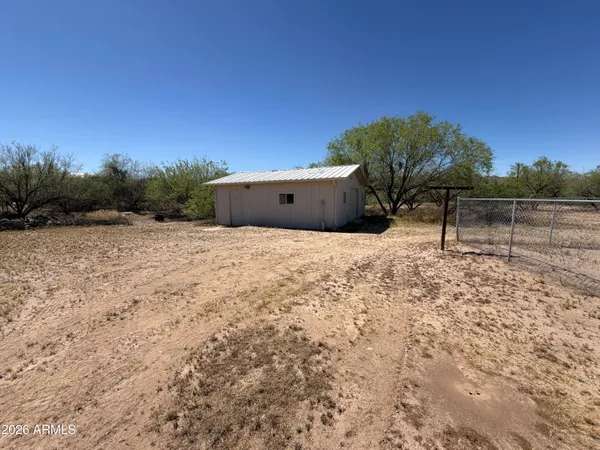 $239,000 | 83105 East Bartolo Road, Winkelman, AZ 85192
