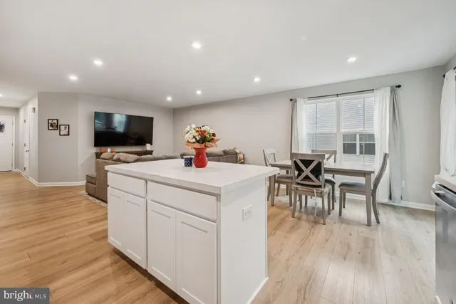 $400,000 | 81 Southwind Drive, Blackwood, NJ 08012