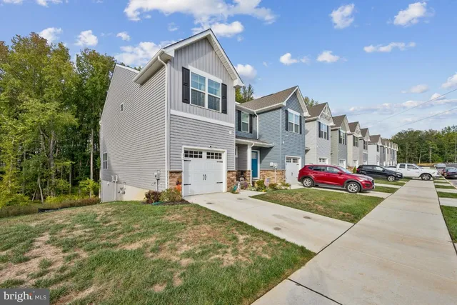 $400,000 | 81 Southwind Drive, Blackwood, NJ 08012