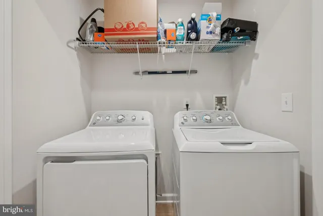 $400,000 | 81 Southwind Drive, Blackwood, NJ 08012