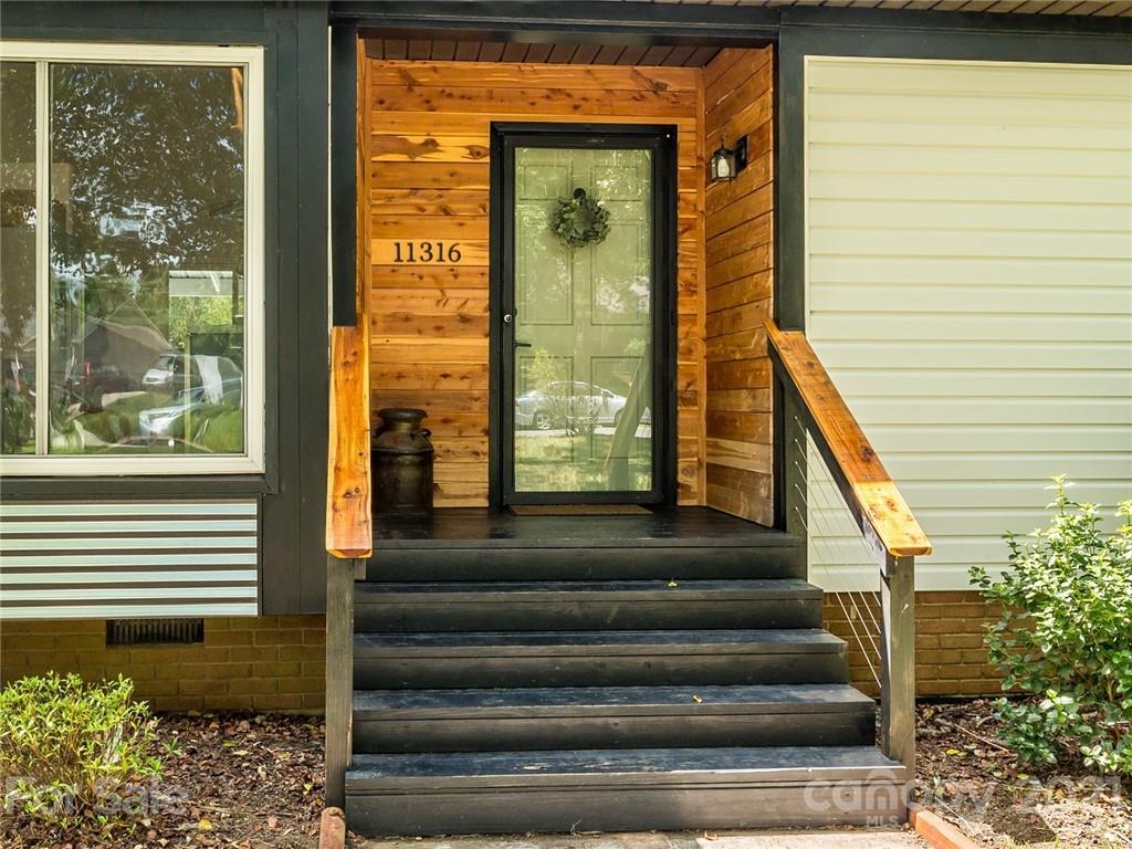 11316 5 Cedars Road Charlotte, NC 28226 - Photo 3 of 34 Gallery Image 3