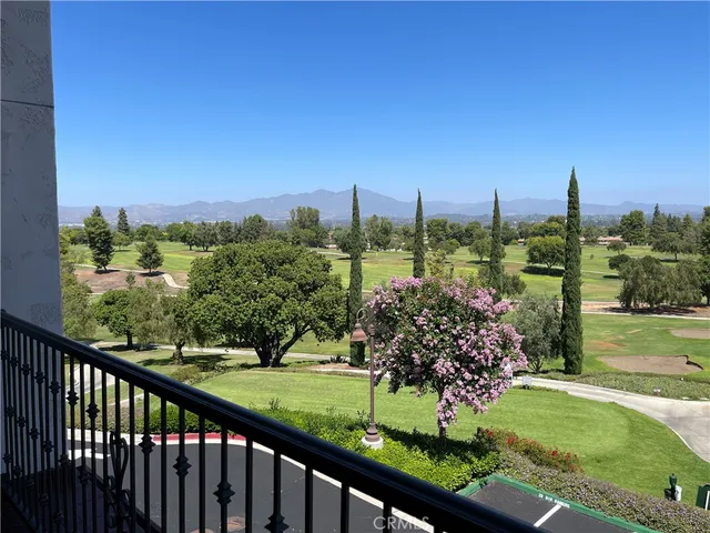 $1,750,000 | 5592 Avenida Sosiega, Unit B, Laguna Woods, CA 92637