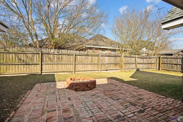 $242,000 | 102 Eldorado Court, Lafayette, LA 70503