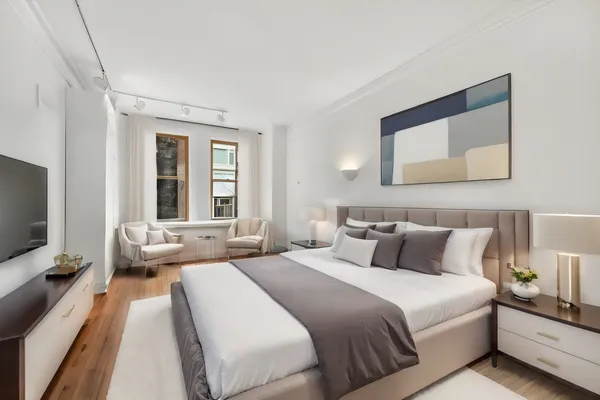 $849,999 | 232 East Walton Place, Unit 4E, Chicago, IL 60611