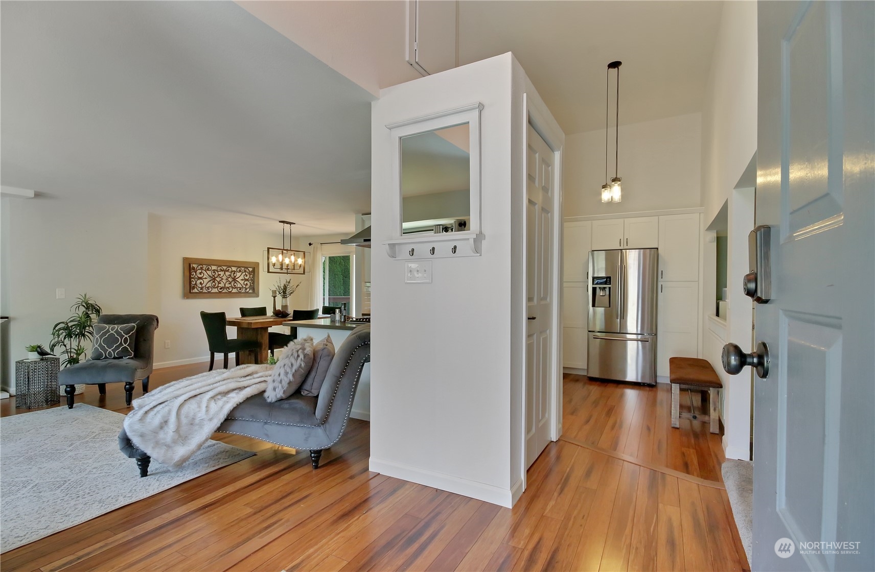 17311 117th Avenue Southeast Renton, WA 98058 - Photo 4 of 30 Gallery Image 4
