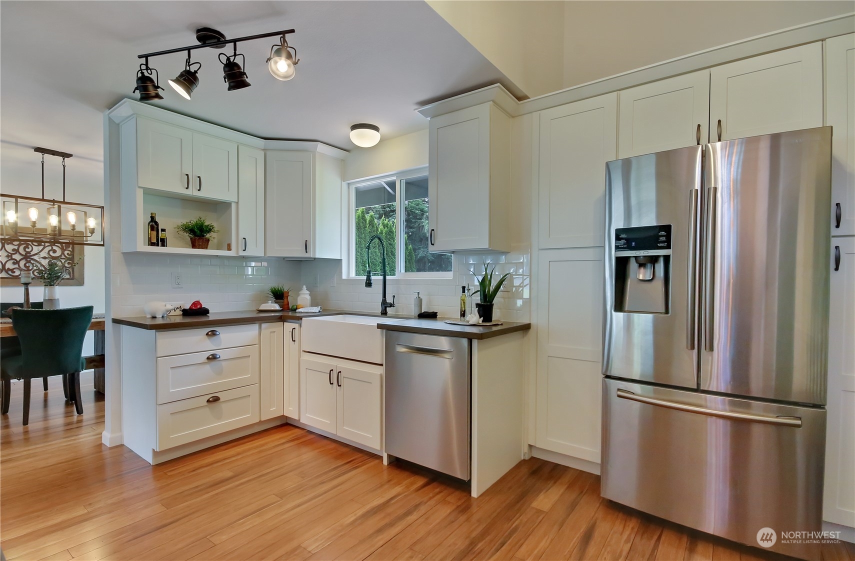 17311 117th Avenue Southeast Renton, WA 98058 - Photo 9 of 30 Gallery Image 9