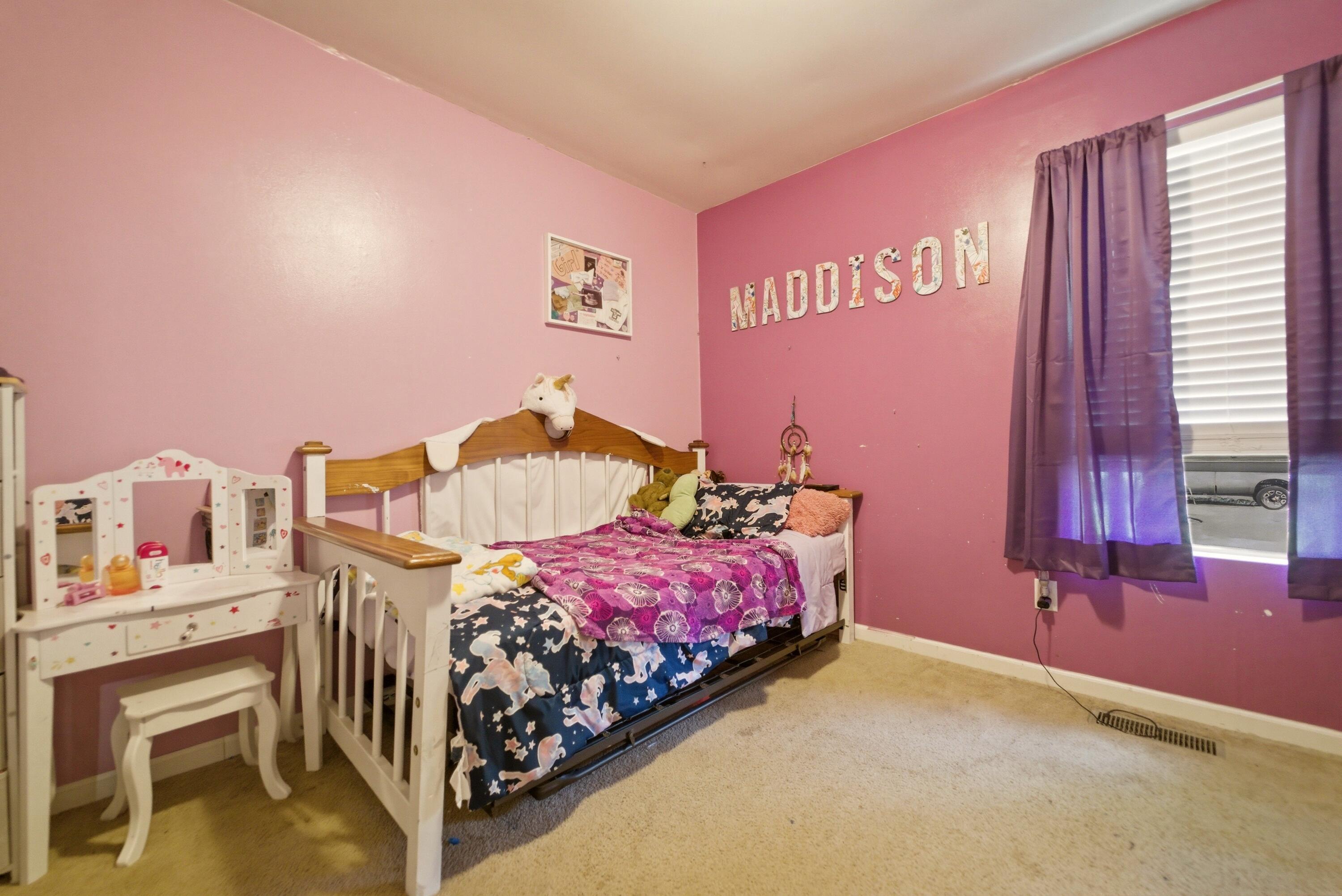 427 Nantucket Road Valparaiso, IN 46385 - Photo 12 of 18 3000x2005