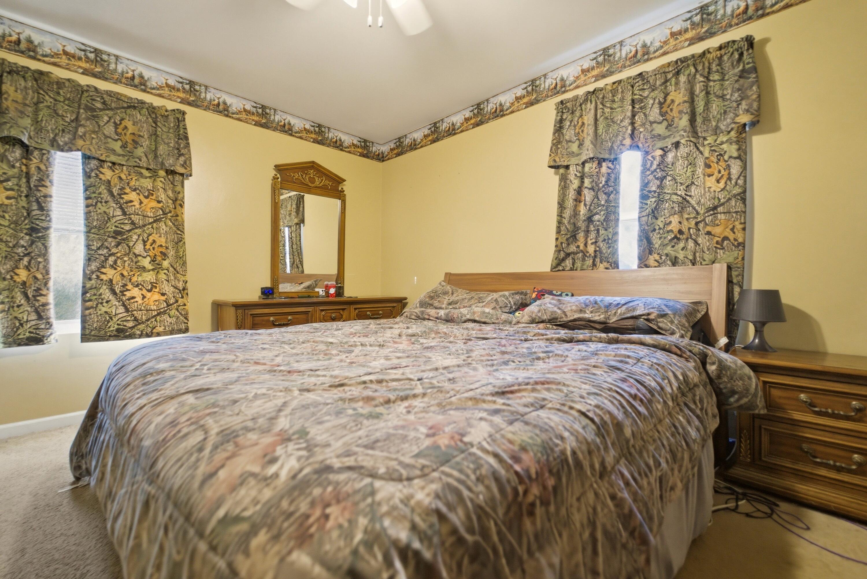 427 Nantucket Road Valparaiso, IN 46385 - Photo 13 of 18 3000x2005