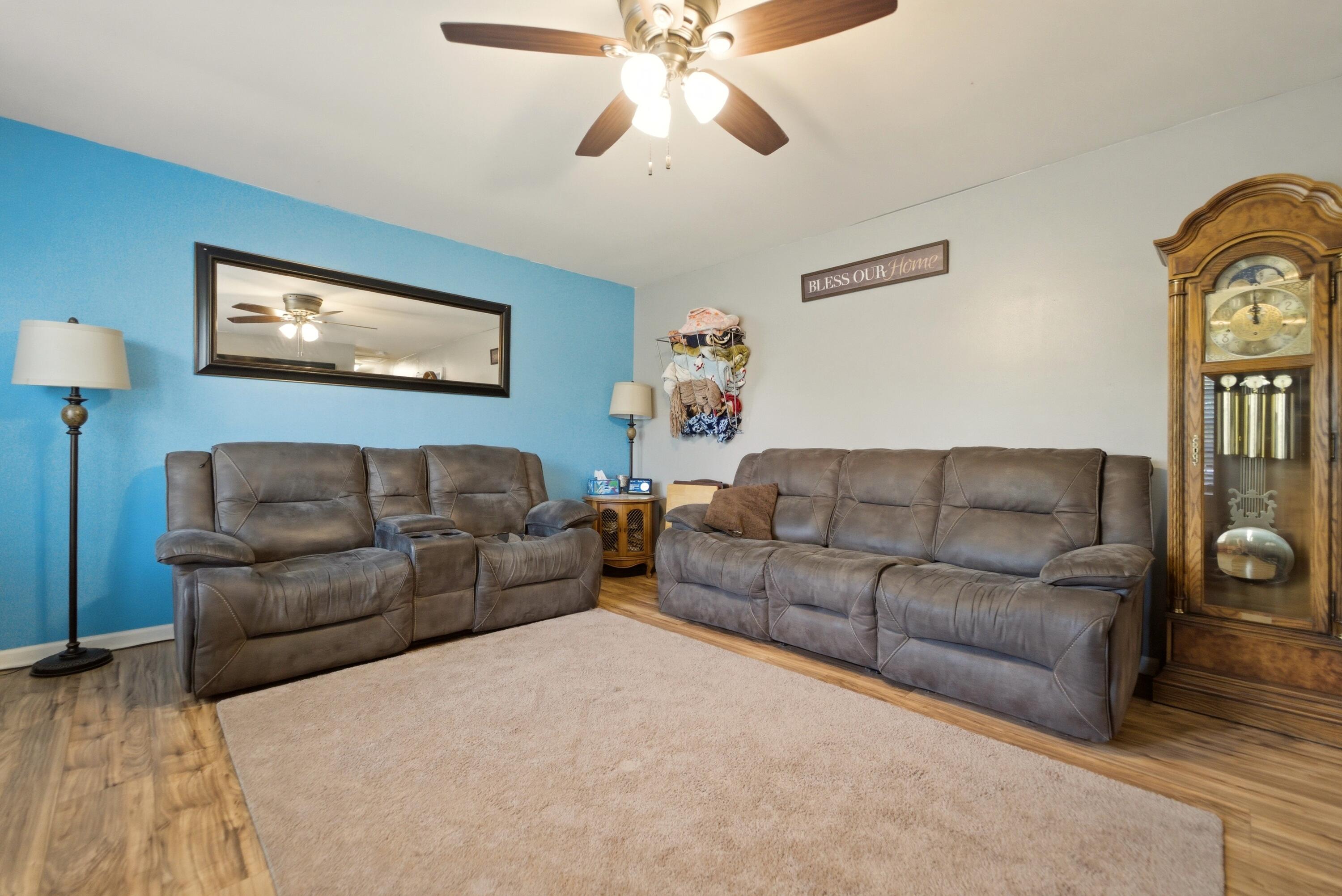 427 Nantucket Road Valparaiso, IN 46385 - Photo 3 of 18 3000x2005