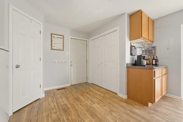 $239,900 | 427 Nantucket Road, Valparaiso, IN 46385