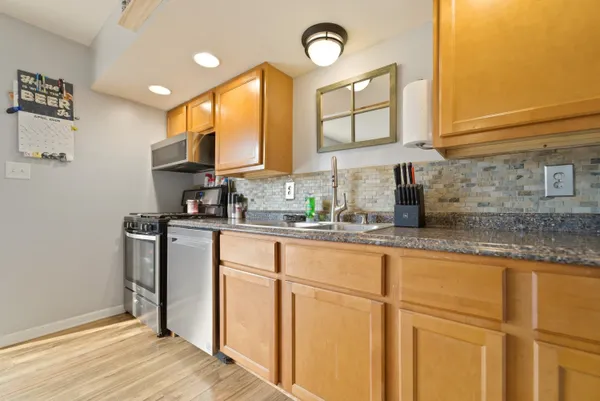 $239,900 | 427 Nantucket Road, Valparaiso, IN 46385