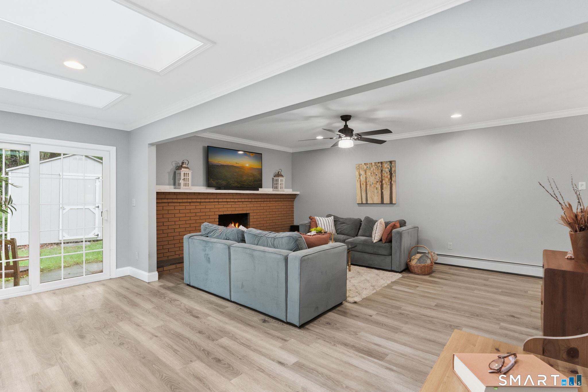 9 Banks Road Simsbury, CT 06092 - Photo 10 of 40