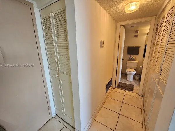 $165,000 | 1200 Northeast Miami Gardens Drive, Unit 605W, Miami, FL 33179