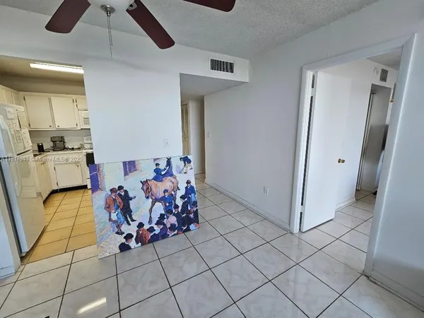 $165,000 | 1200 Northeast Miami Gardens Drive, Unit 605W, Miami, FL 33179