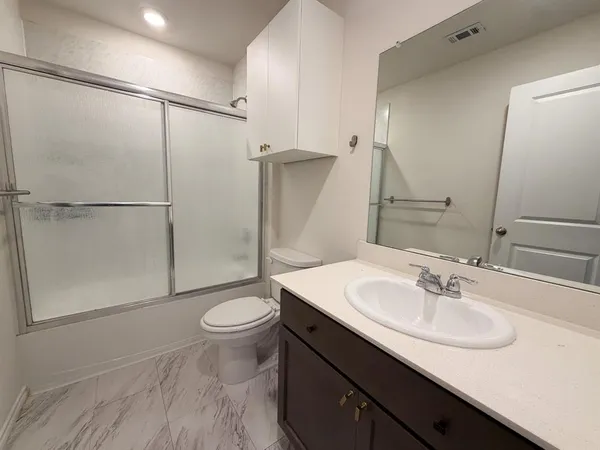 $2,195 | 264 Thoroughbred Street, Waxahachie, TX 75165