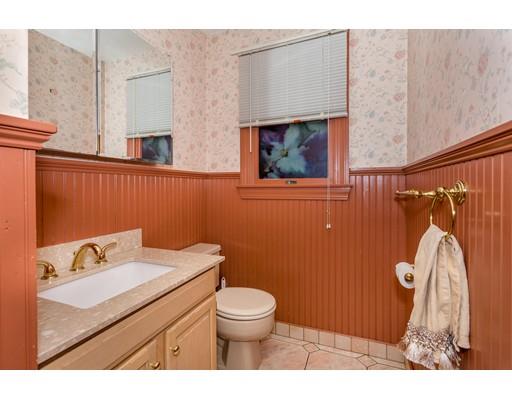 31 Fencourt Road Canton, MA 02021 - Photo 11 of 26