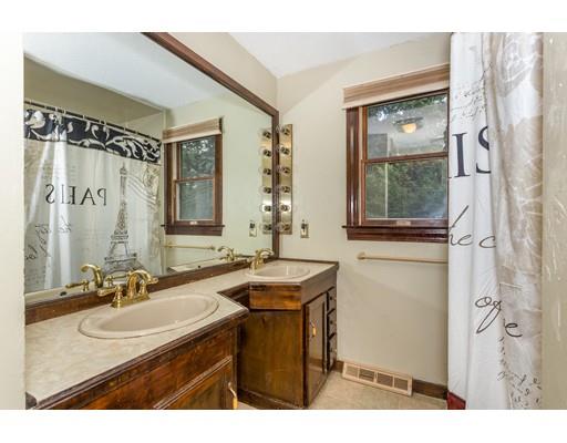 31 Fencourt Road Canton, MA 02021 - Photo 17 of 26