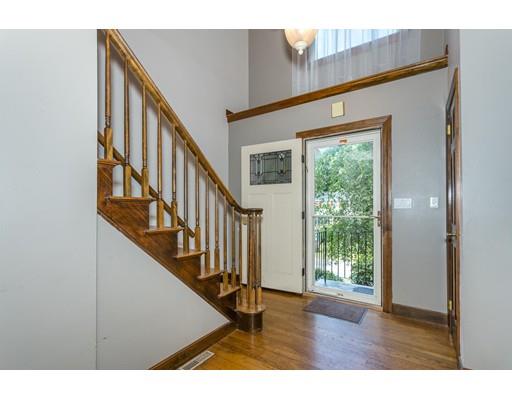 31 Fencourt Road Canton, MA 02021 - Photo 4 of 26