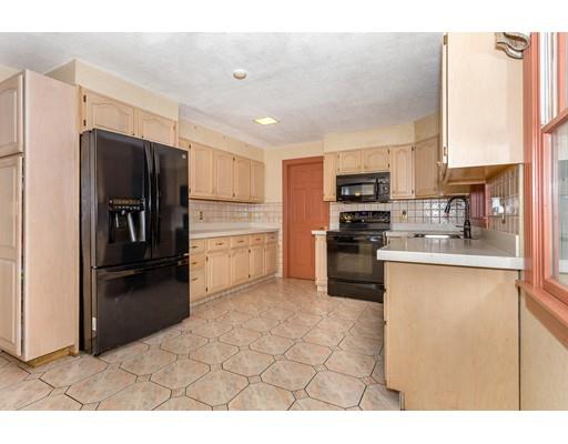 31 Fencourt Road Canton, MA 02021 - Photo 8 of 26