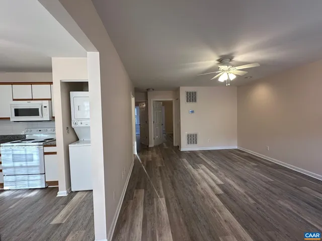 $1,750 | 1422 Lilac Court, Charlottesville, VA 22901