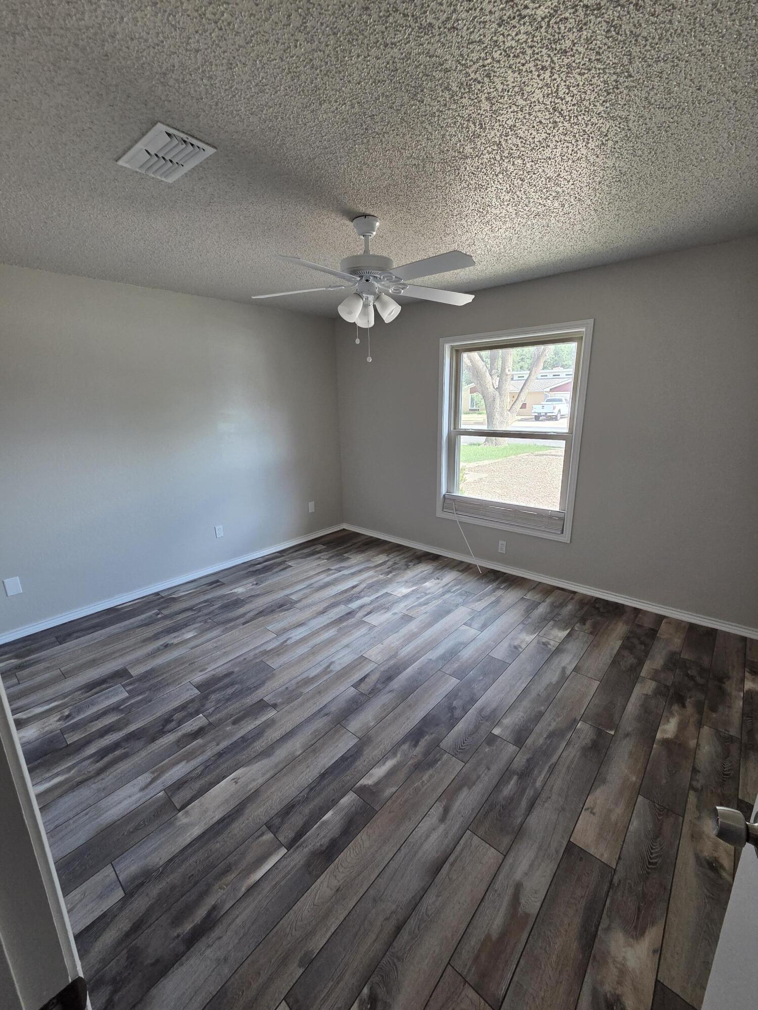 5224 73rd Street Lubbock, TX 79424 - Photo 6 of 18 Bedroom 1