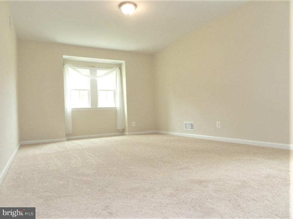 12536 Billington Road Silver Spring, MD 20904 - Photo 9 of 45 Gallery Image 9