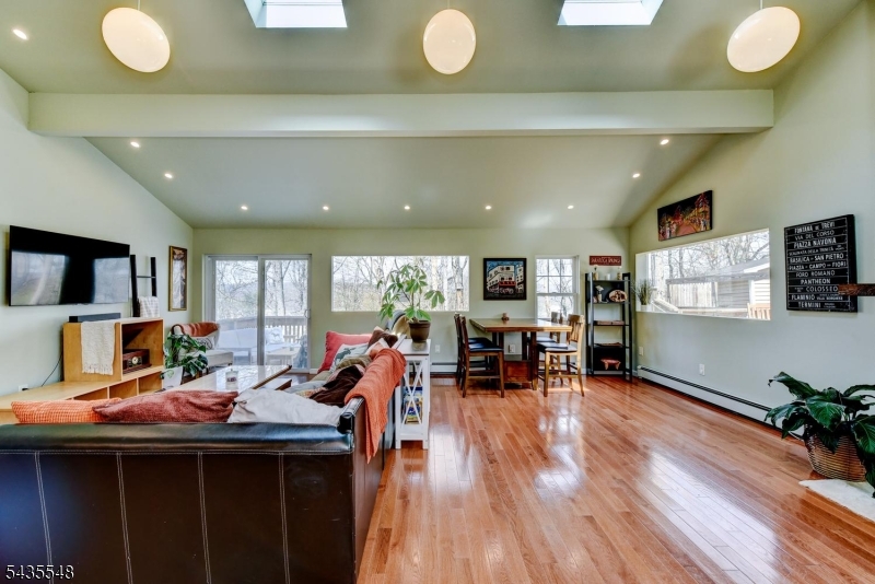 11 Mt Crest Road Oak Ridge, NJ 07438 - Photo 11 of 36