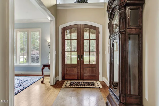 a window in an empty room