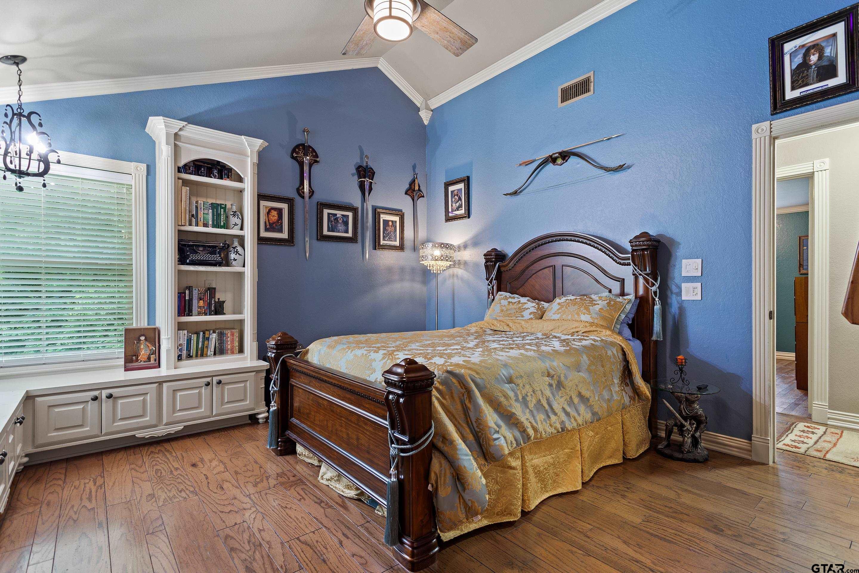 19678-c R 4125 C R 4125 Lindale, TX 75771 - Photo 29 of 48 a bedroom with a bed and a large window