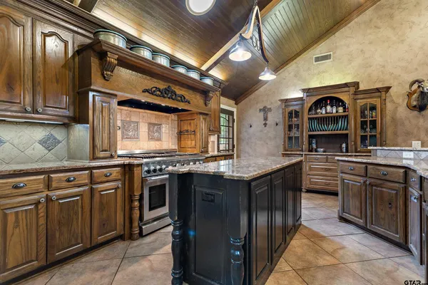 $1,345,000 | 19678-c R 4125 C R 4125, Lindale, TX 75771
