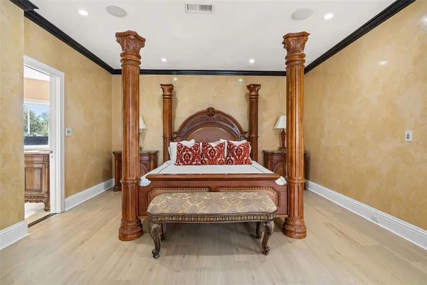 $30,000 | 100 West Davis Boulevard, Tampa, FL 33606