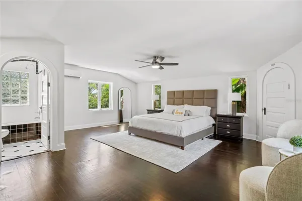 $30,000 | 100 West Davis Boulevard, Tampa, FL 33606