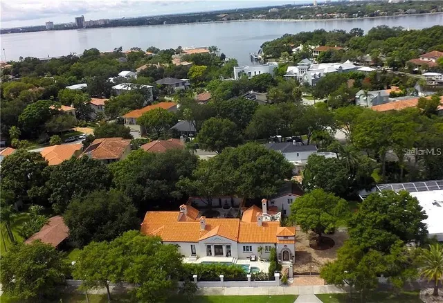 $30,000 | 100 West Davis Boulevard, Tampa, FL 33606