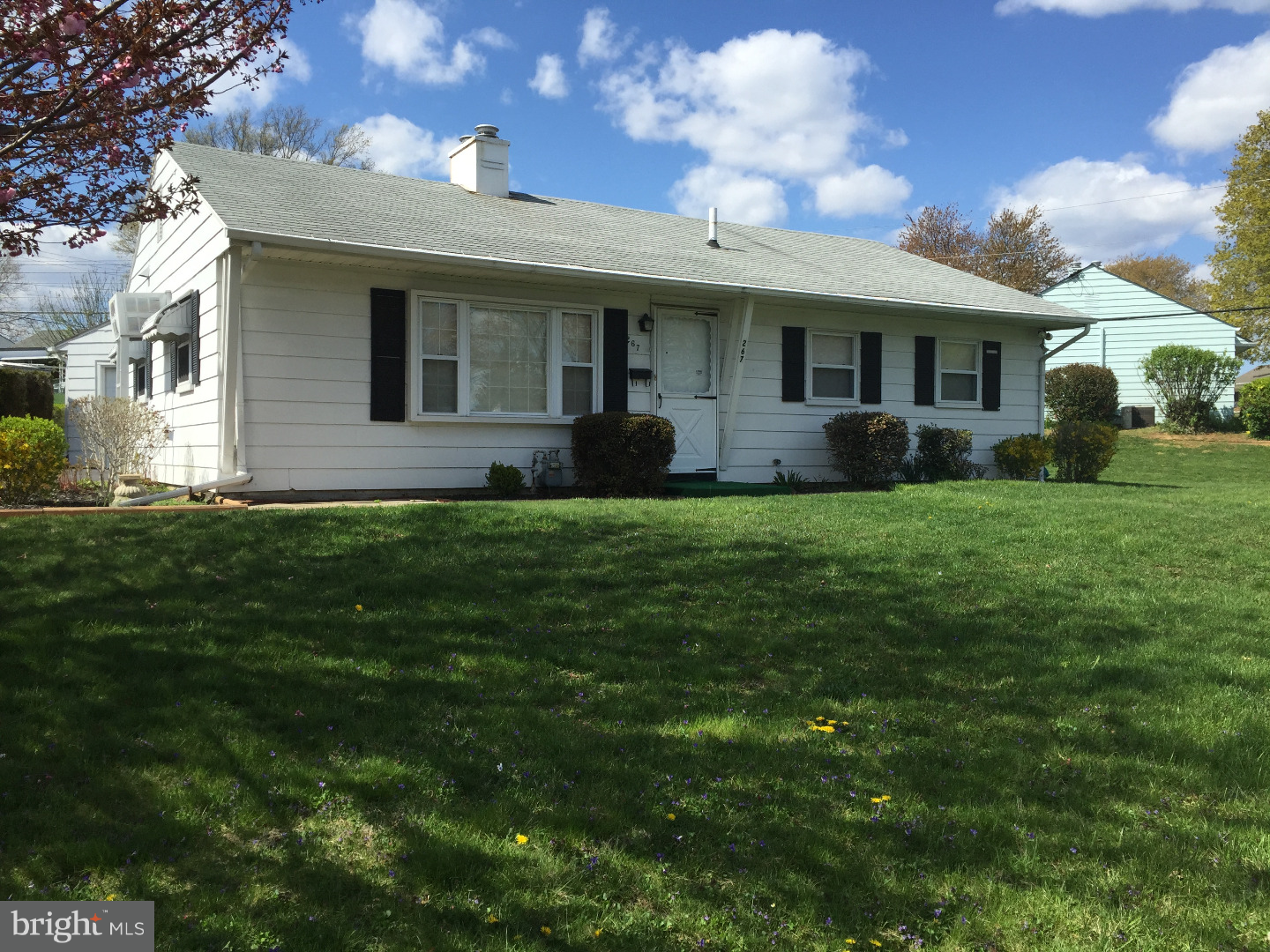 267 Doone Road Fairless Hills, PA 19030 - Photo 3 of 22 Gallery Image 3