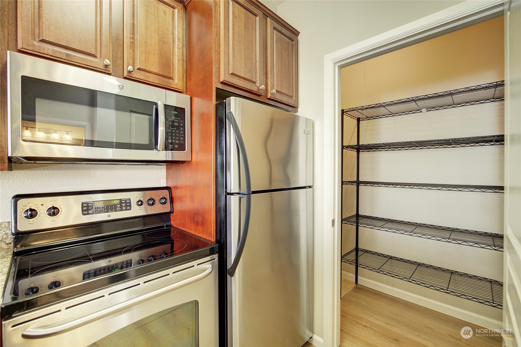 225 Logan Avenue South, Unit 108 Renton, WA 98057 - Photo 7 of 23