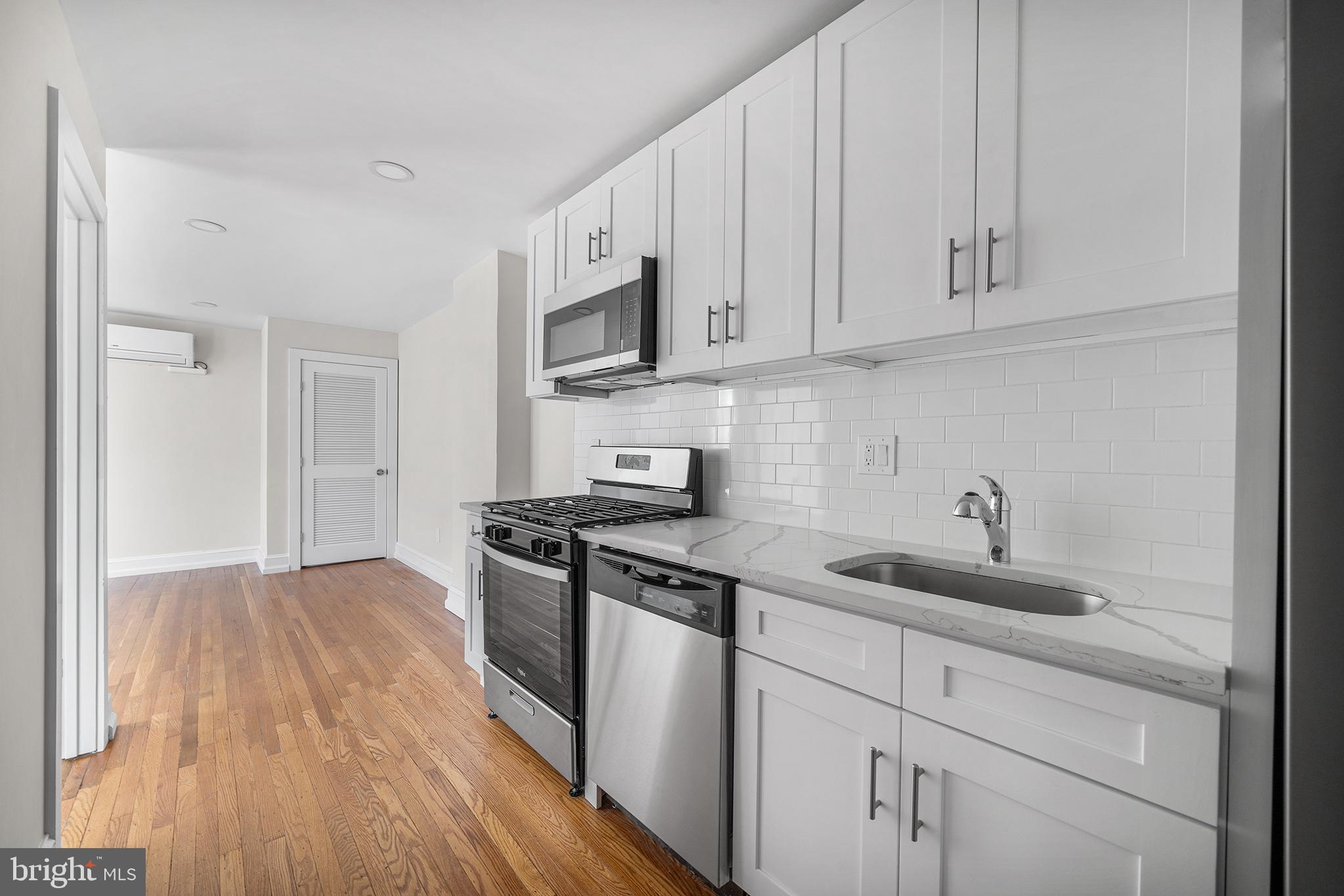 2309 Green Street, Unit 3R Philadelphia, PA 19130 - Photo 1 of 15