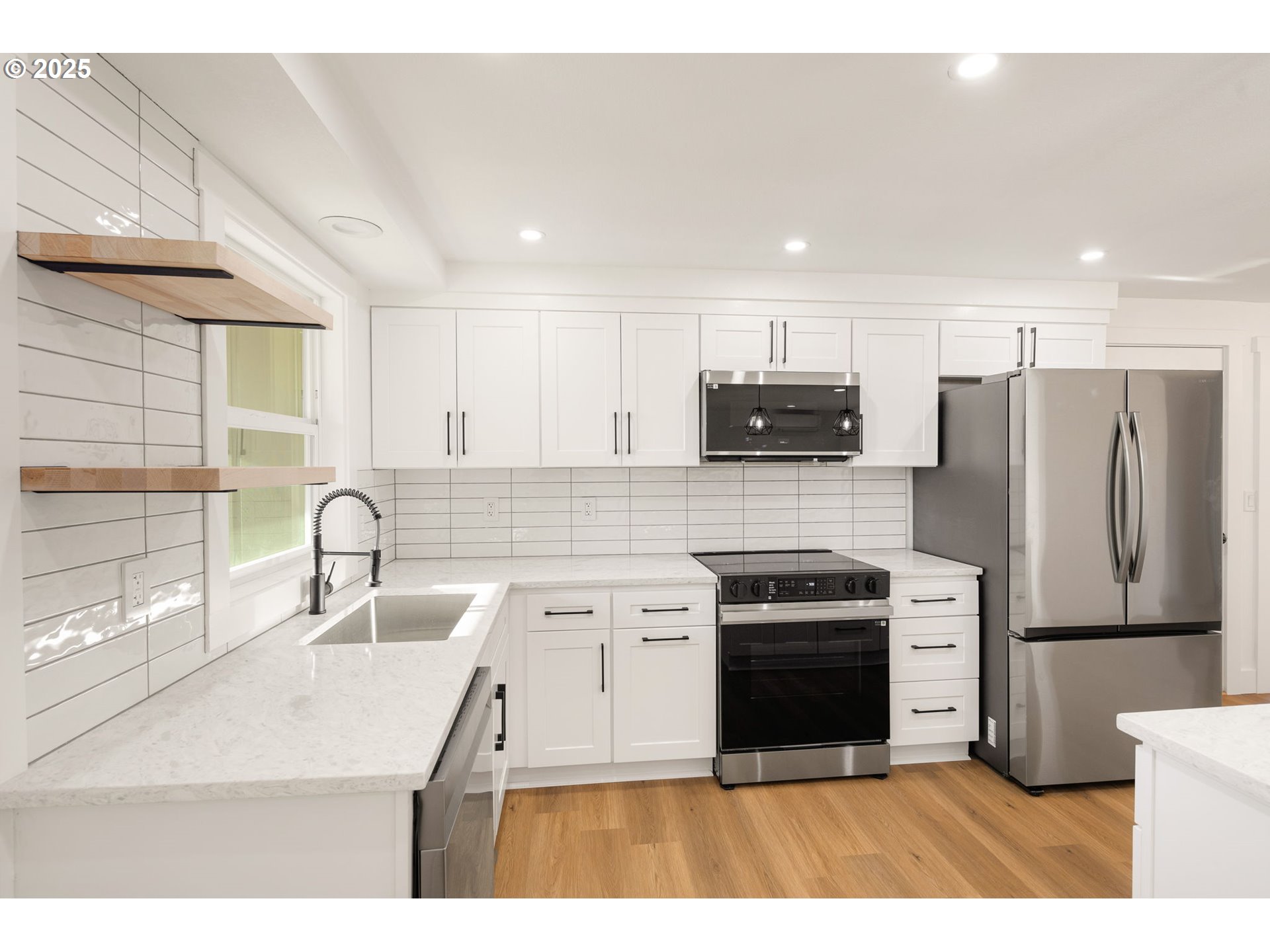 2091 4 Oaks Grange Road Eugene, OR 97405 - Photo 11 of 34