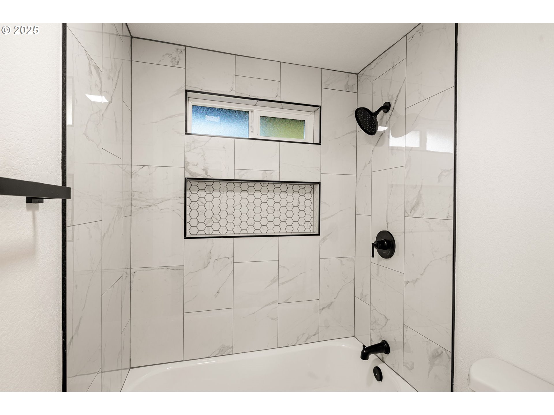 2091 4 Oaks Grange Road Eugene, OR 97405 - Photo 18 of 34