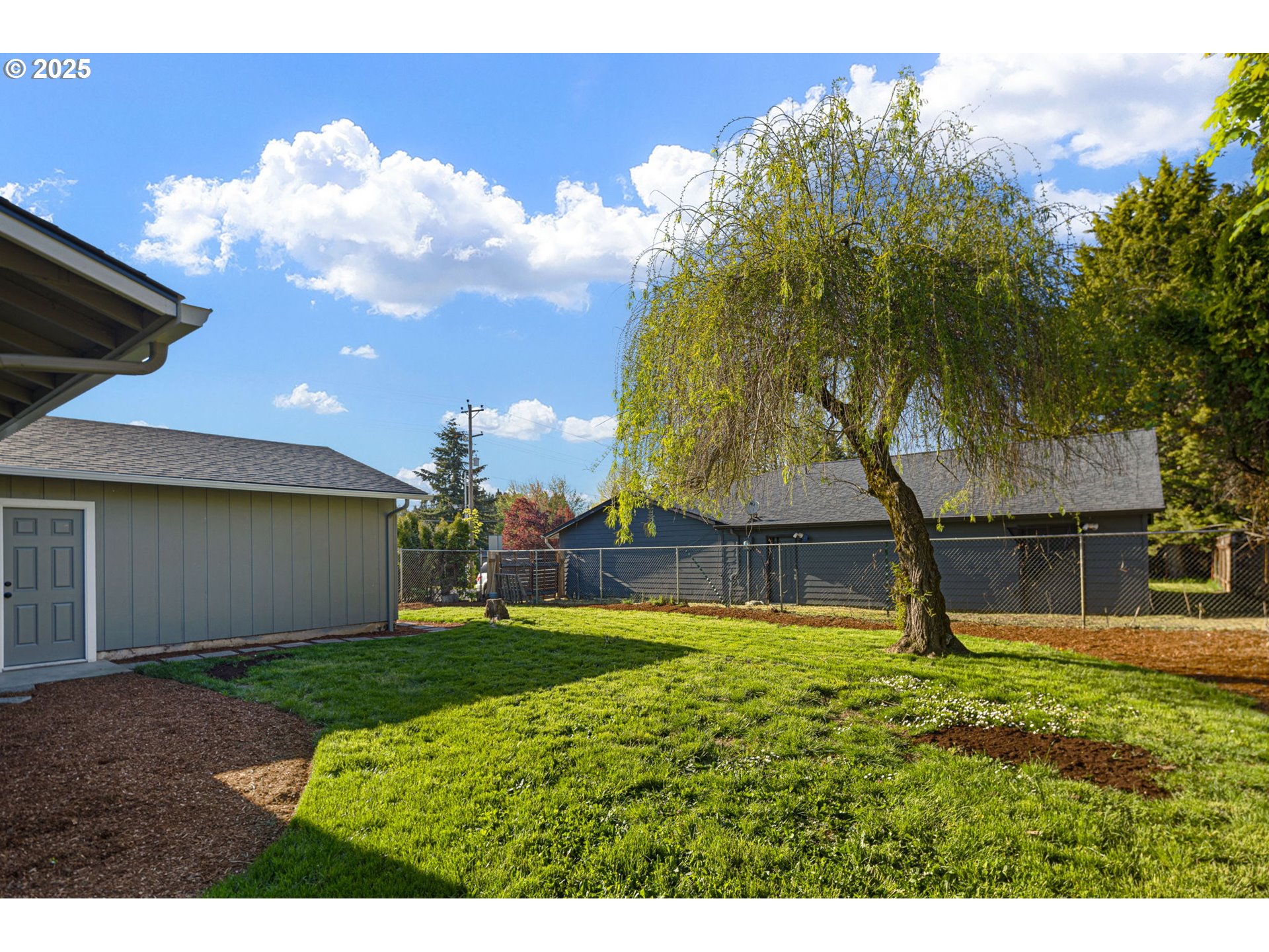 2091 4 Oaks Grange Road Eugene, OR 97405 - Photo 32 of 34