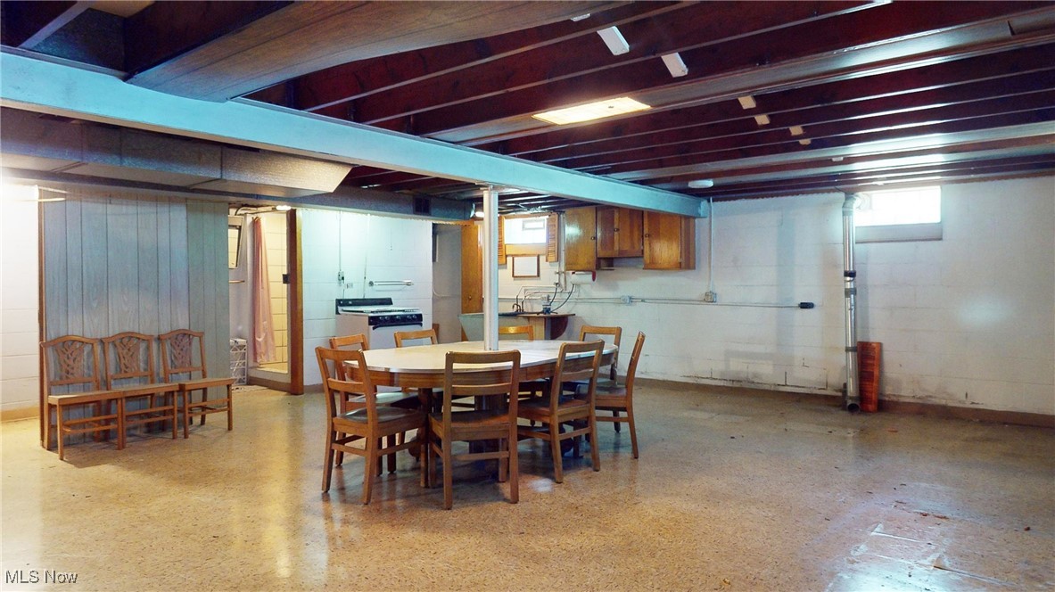 34615 Pettibone Road Solon, OH 44139 - Photo 38 of 40 View of dining area