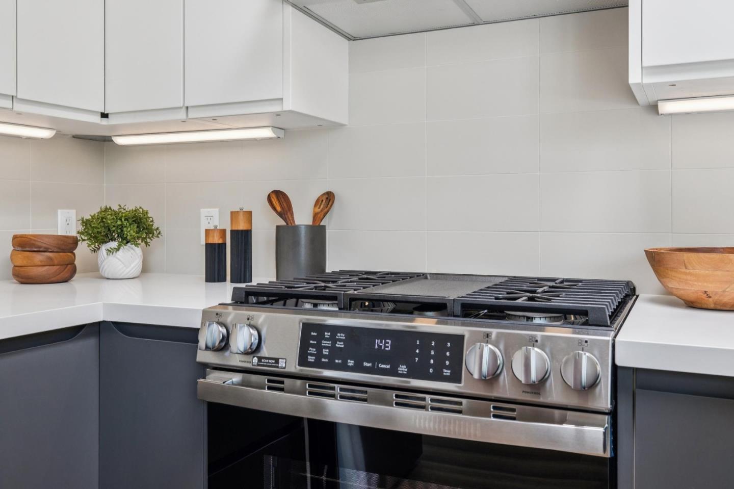 2731 Greer Road Palo Alto, CA 94303 - Photo 25 of 52