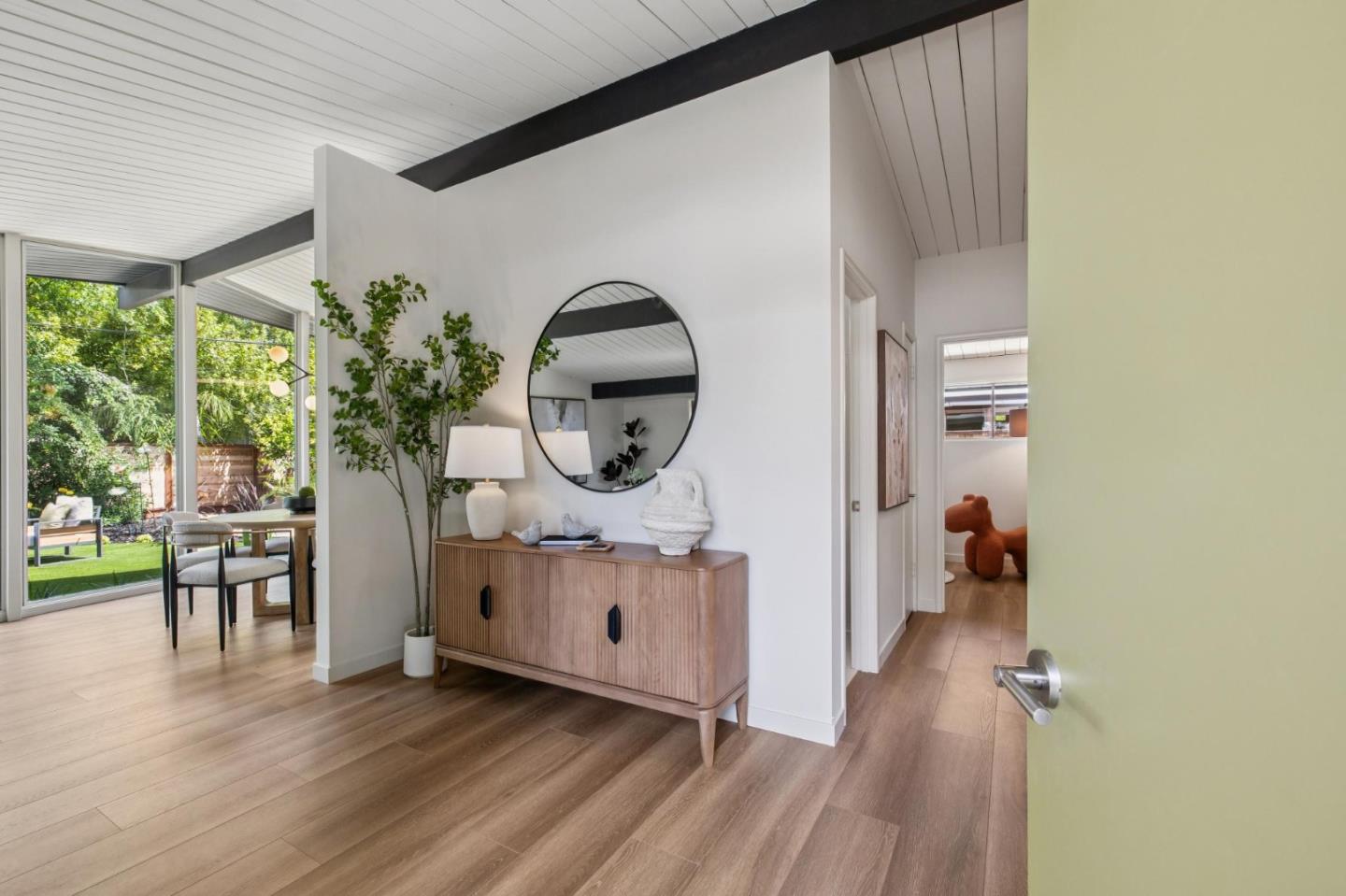 2731 Greer Road Palo Alto, CA 94303 - Photo 5 of 52