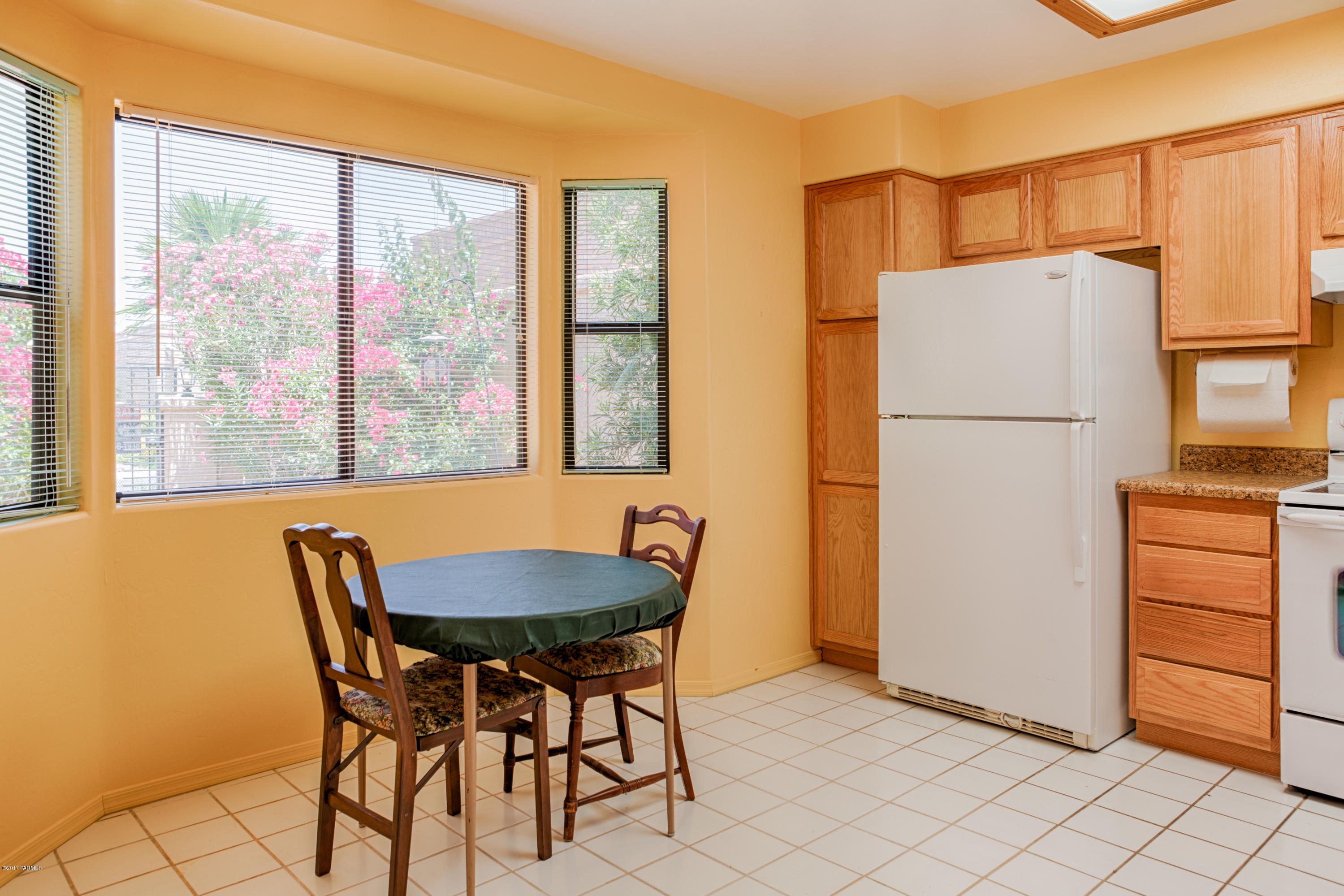 40 East Inverness Place Oro Valley, AZ 85737 - Photo 9 of 34